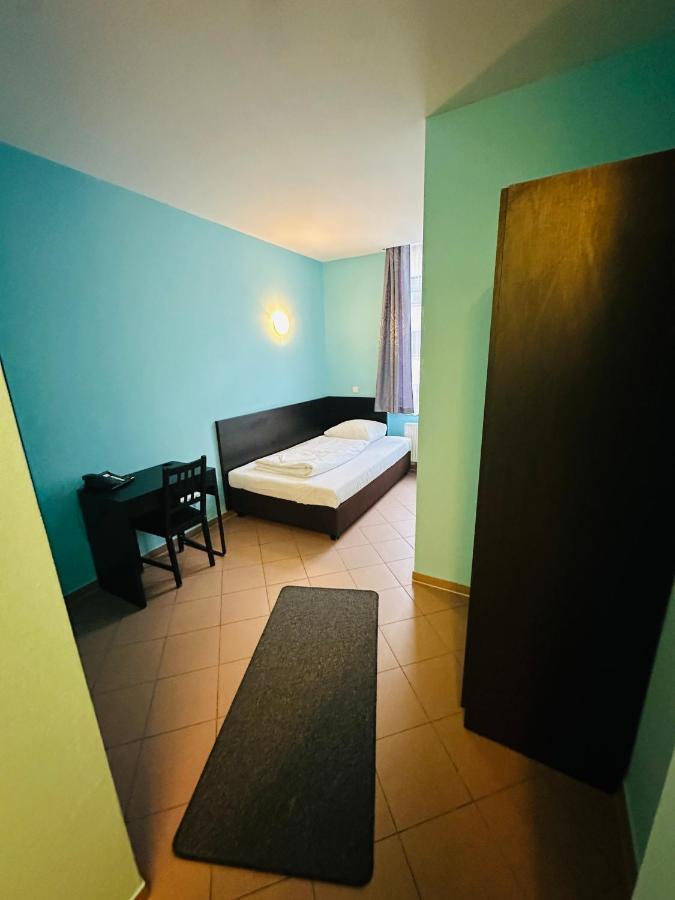 Angel Hotel Frankfurt am Main Buitenkant foto